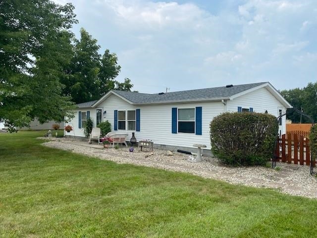 401 South Fletcher Street Frankton, IN 46044 - Photo 2 of 23
