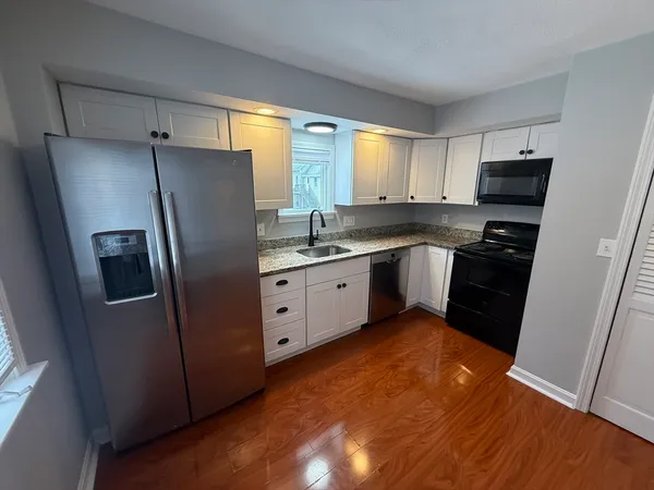 $3,500 | 83 Taylor Street, Unit 2, Waltham, MA 02453