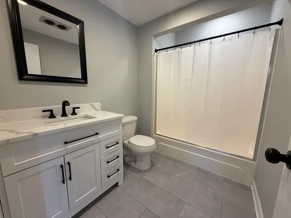 $3,500 | 83 Taylor Street, Unit 2, Waltham, MA 02453