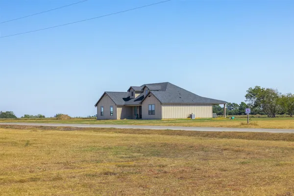 $95,000 | 102 Oak Hollow, Cat Spring, TX 78933