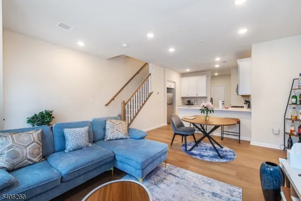 $3,050 | 222 Jessie Place, New Brunswick, NJ 08901