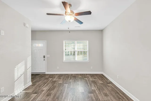 $1,500 | 10 Jaydn Drive West, Jacksonville, NC 28546