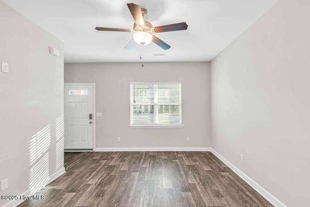 10 Jaydn Drive West Jacksonville, NC 28546 - Photo 5 of 30 DSC_9918