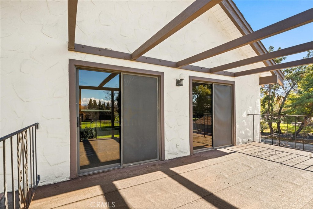 1041 Washington Street Willows, CA 95988 - Photo 39 of 69 Bedrooms 2 & 3, private patio