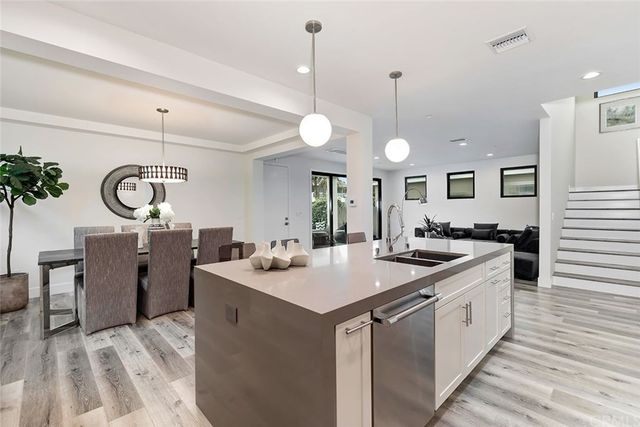 $1,810,000 | 221 North Attica Drive, Long Beach, CA 90803