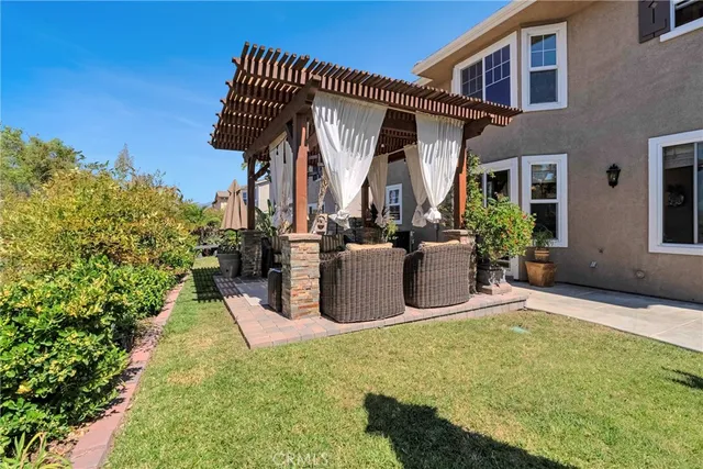 a view of a street with a house