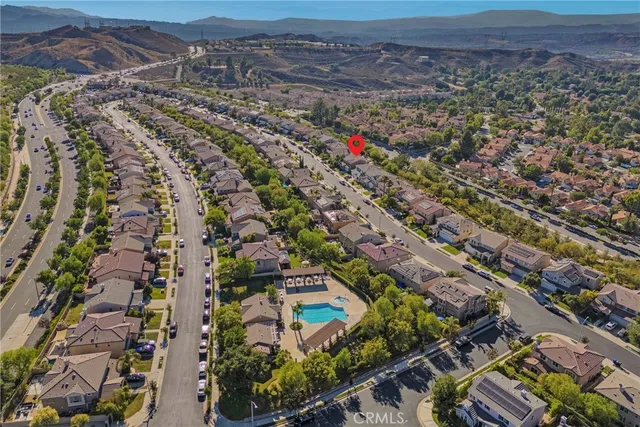 $959,999 | 19639 Ellis Henry Avenue, Newhall, CA 91321