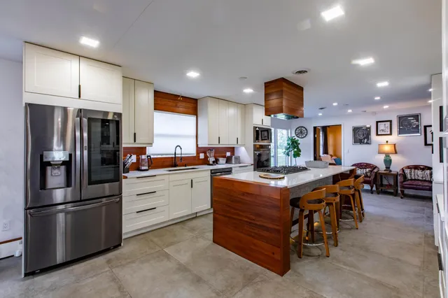 $934,000 | 2472 Gates Drive, Rochester, MN 55902