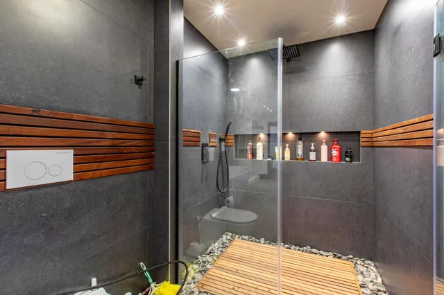 $934,000 | 2472 Gates Drive, Rochester, MN 55902