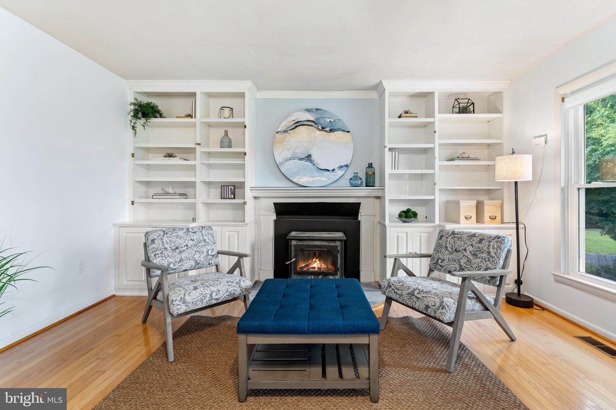 9636 Clarkes Road Bealeton, VA 22712 - Photo 16 of 88 and built-in wall unit