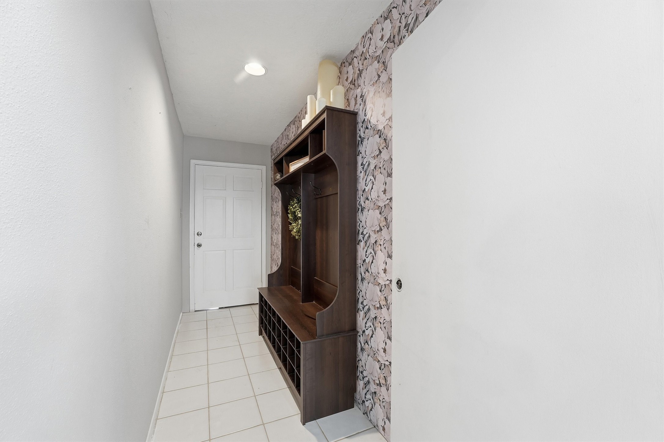 17663 Gardenia Lane New Caney, TX 77357 - Photo 21 of 37 a view of entryway