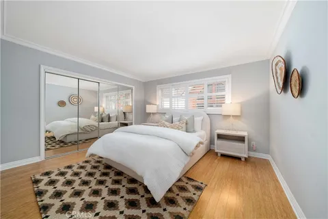 $1,025,000 | 923 17th Street, Unit 4, Santa Monica, CA 90403