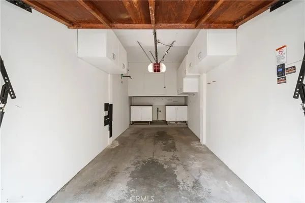 a view of a garage