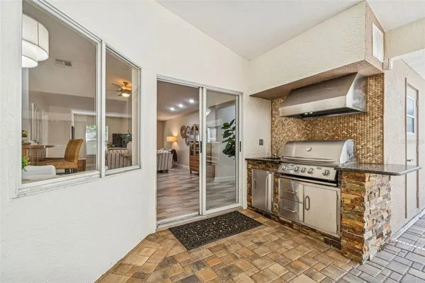 $925,000 | 160 Sage Circle, Palm Harbor, FL 34683