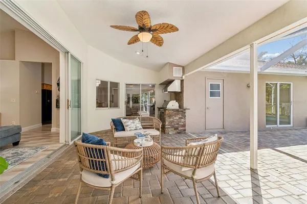 $925,000 | 160 Sage Circle, Palm Harbor, FL 34683