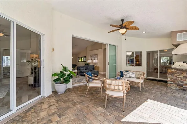 $925,000 | 160 Sage Circle, Palm Harbor, FL 34683