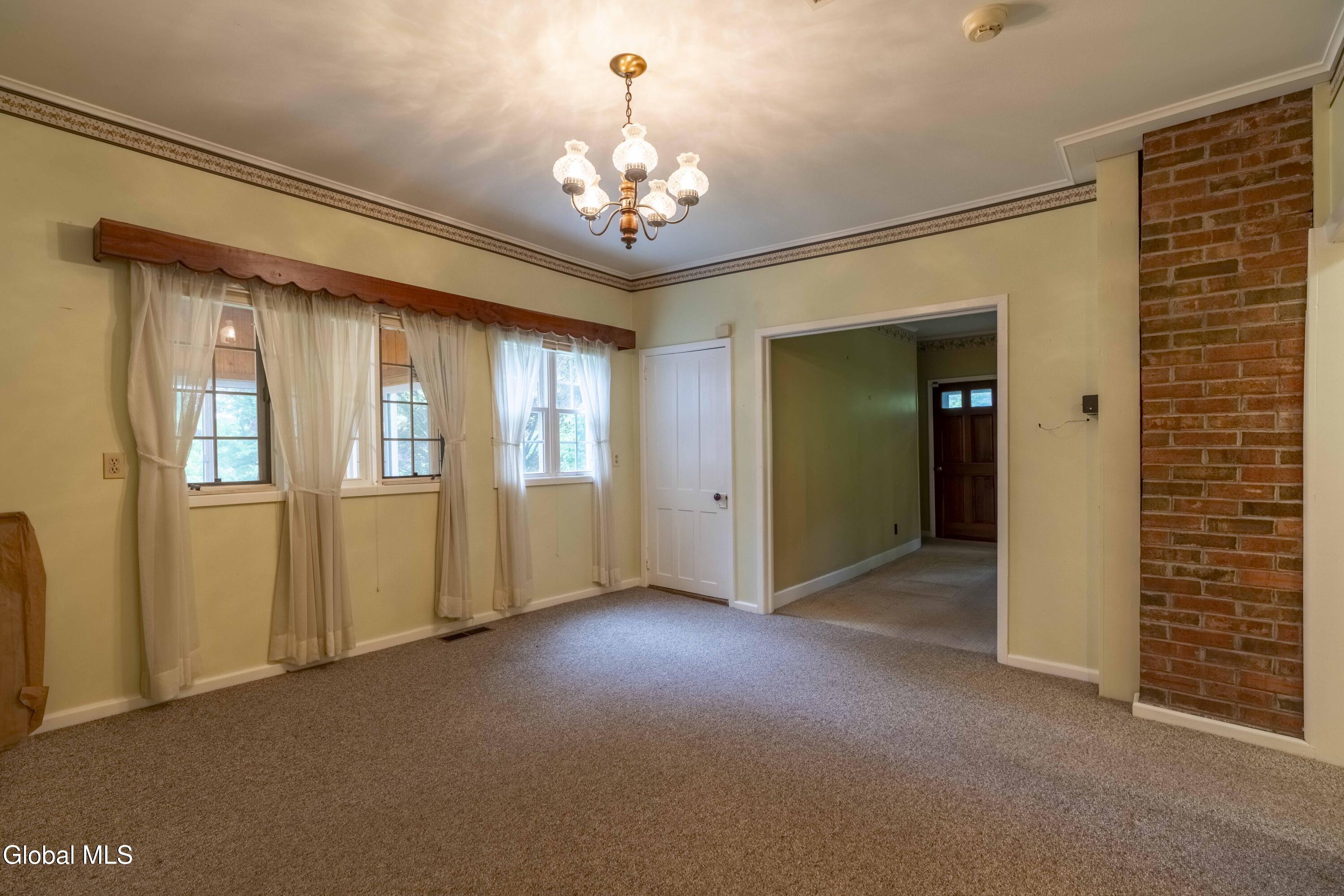 62 Paisley Road Milton, NY 12020 - Photo 8 of 26 62 Paisley-8