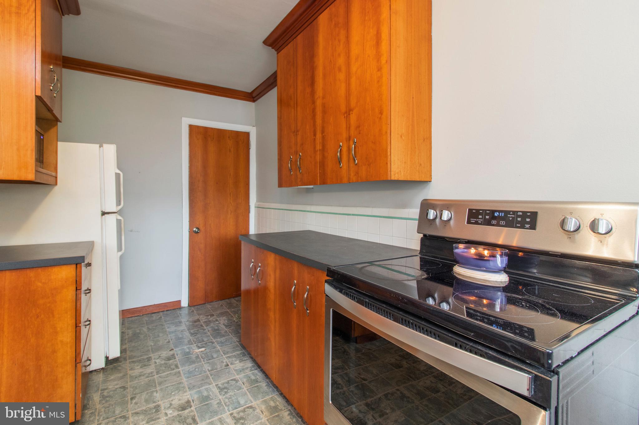 159 Green Valley Road Upper Darby, PA 19082 - Photo 18 of 31 Kitchen
