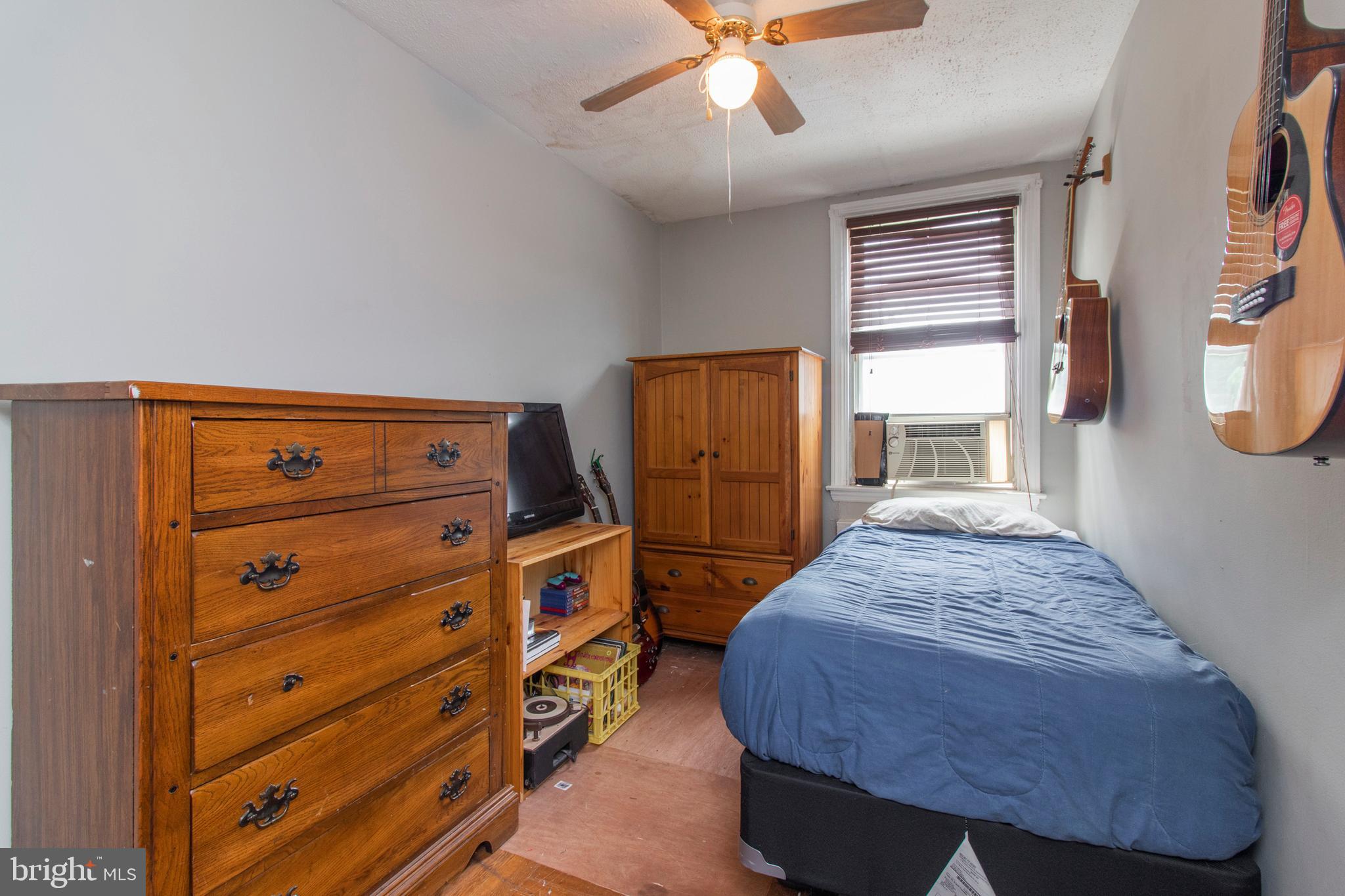 159 Green Valley Road Upper Darby, PA 19082 - Photo 25 of 31 Second Bedroom