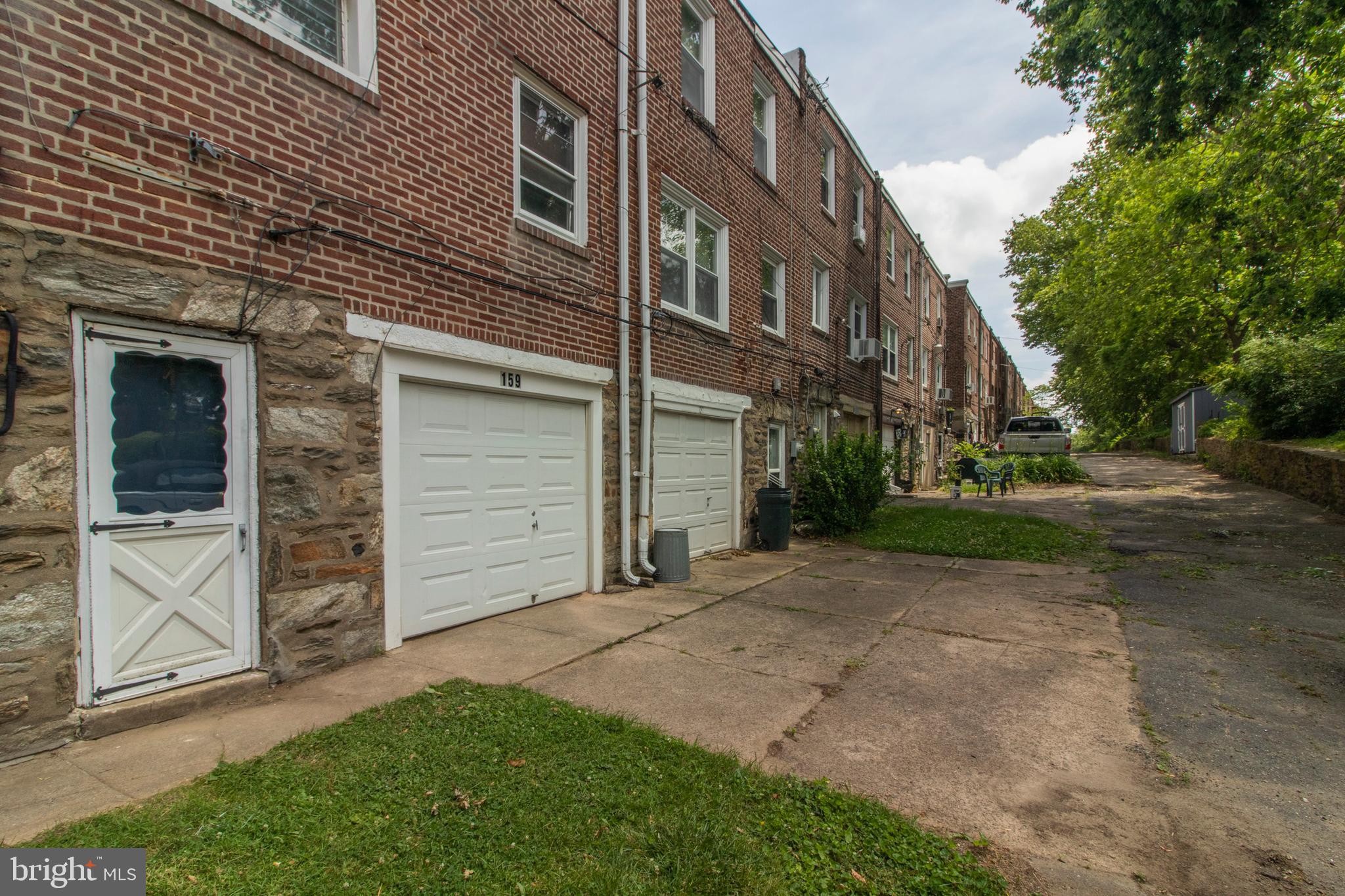159 Green Valley Road Upper Darby, PA 19082 - Photo 31 of 31 Rear Driveway