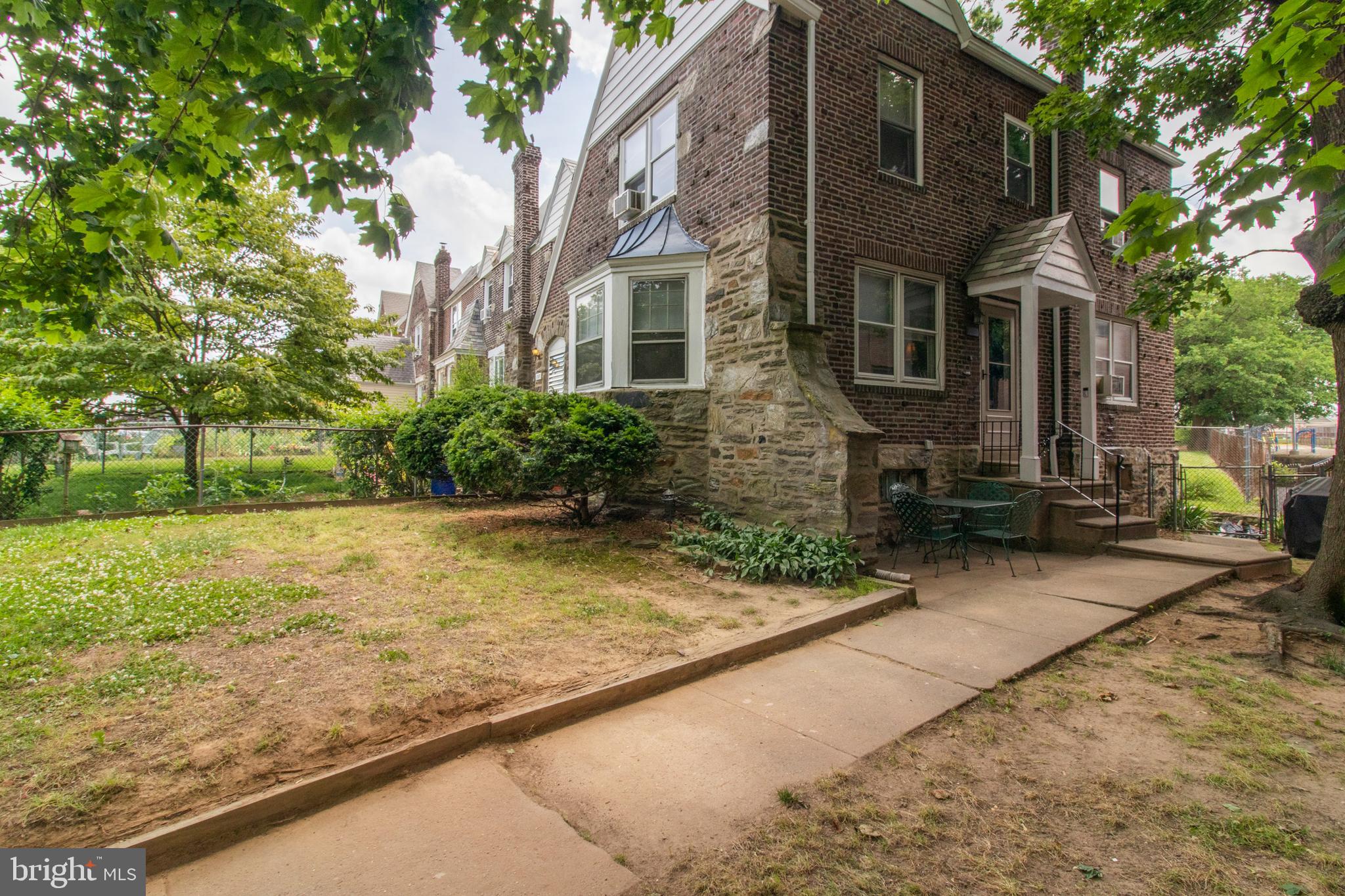 159 Green Valley Road Upper Darby, PA 19082 - Photo 7 of 31 Front Yard
