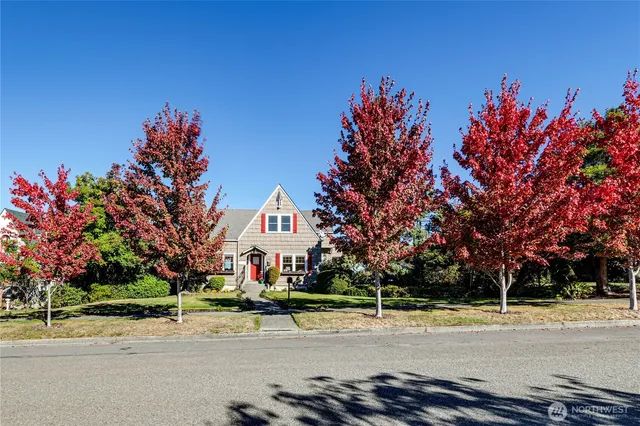 $650,000 | 1221 East 2nd Street, Port Angeles, WA 98362