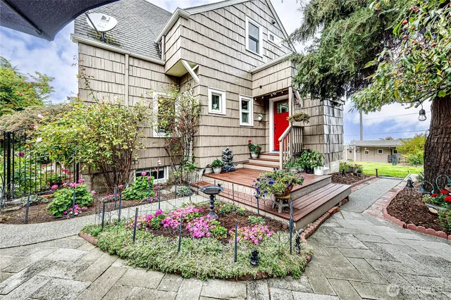 $650,000 | 1221 East 2nd Street, Port Angeles, WA 98362