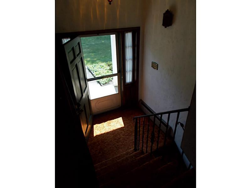 143 Maple Drive Spring Church, PA 15686 - Photo 2 of 21 Entry/Foyer.