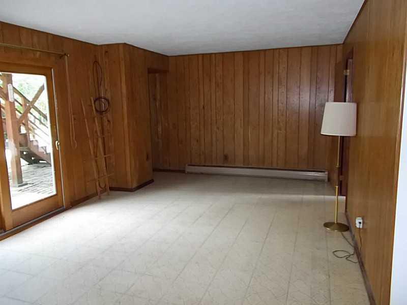 143 Maple Drive Spring Church, PA 15686 - Photo 15 of 21 Den/Family/Great Room.