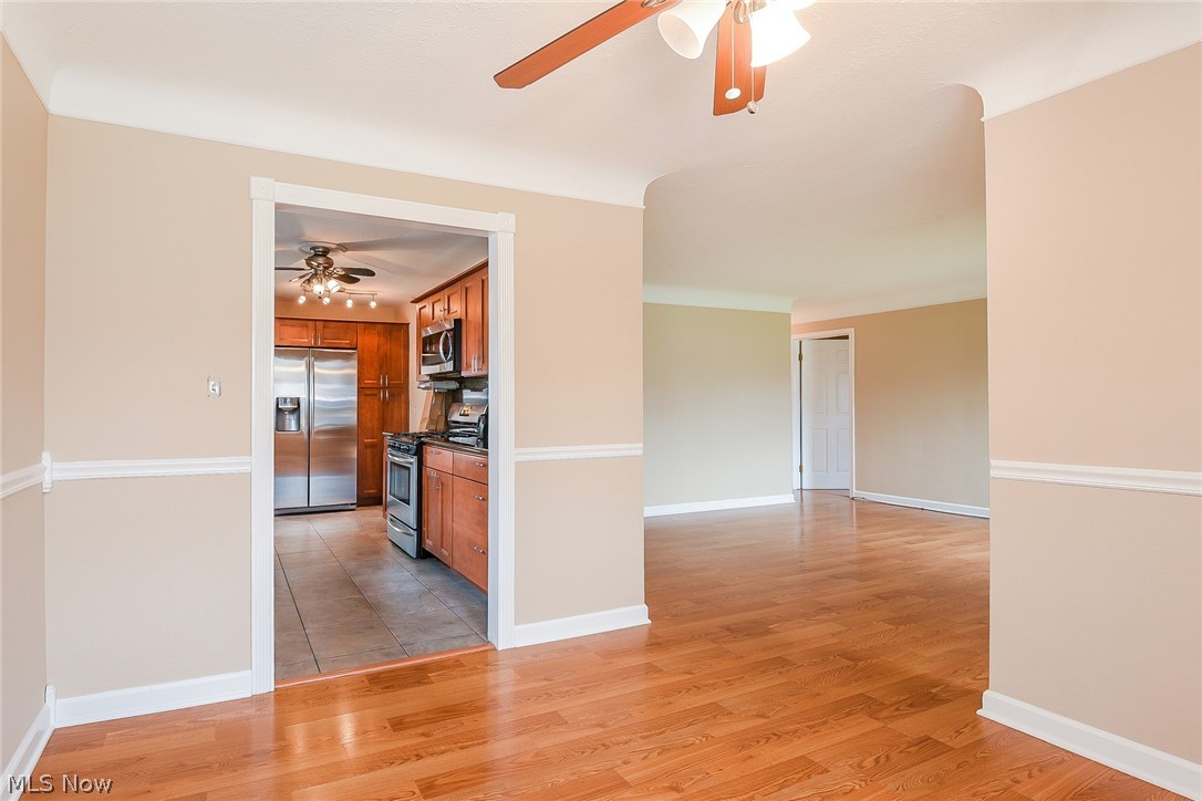 6385 Stanbury Road Parma, OH 44129 - Photo 12 of 35