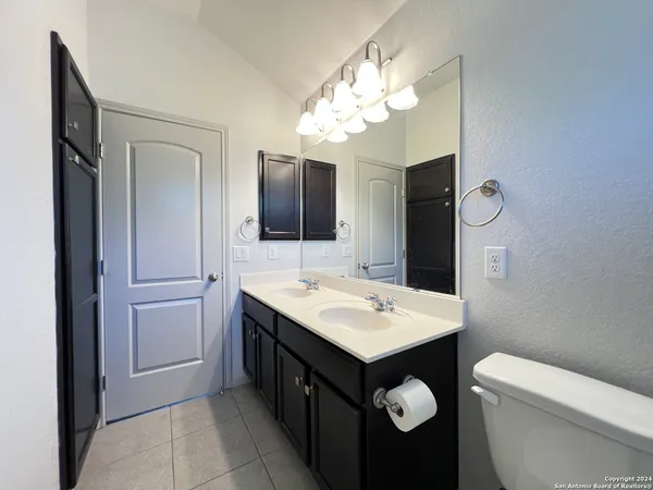$1,850 | 6150 Pecan Tree, San Antonio, TX 78240