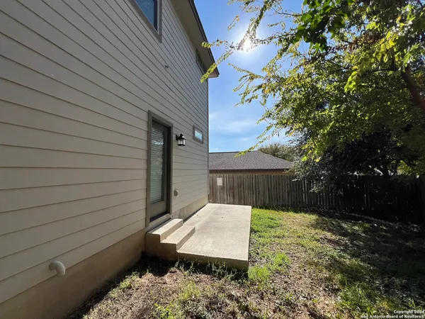 $1,850 | 6150 Pecan Tree, San Antonio, TX 78240