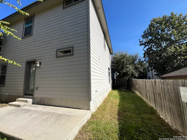 $1,850 | 6150 Pecan Tree, San Antonio, TX 78240