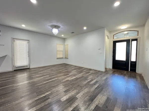 $1,850 | 6150 Pecan Tree, San Antonio, TX 78240