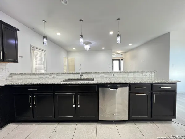 $1,850 | 6150 Pecan Tree, San Antonio, TX 78240