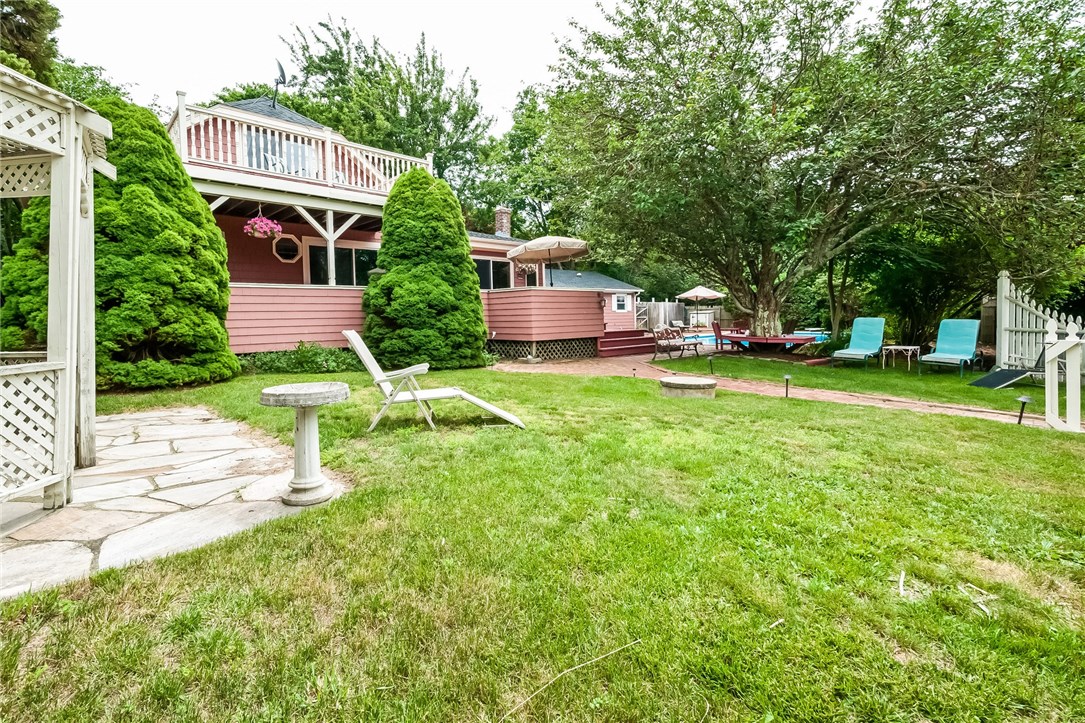 298 Beavertail Road Jamestown, RI 02835 - Photo 27 of 34