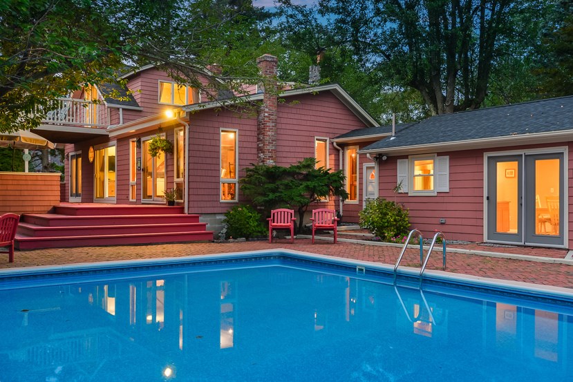 298 Beavertail Road Jamestown, RI 02835 - Photo 3 of 34