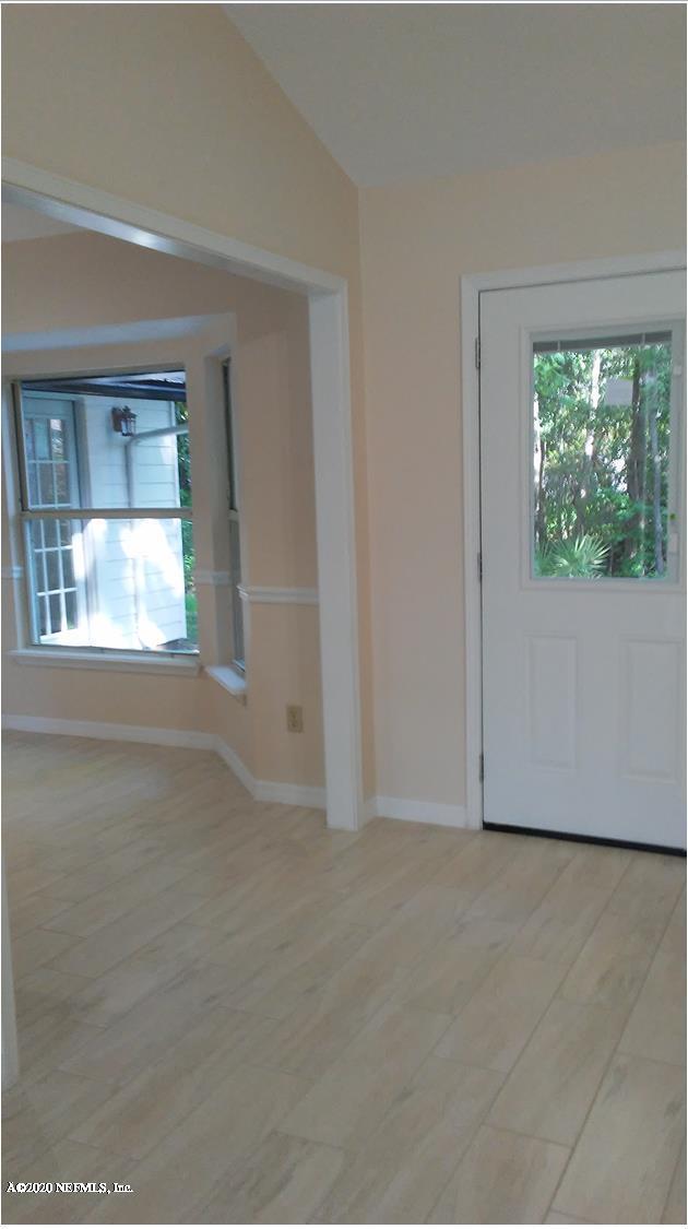 1780 Denmark Drive Fleming Island, FL 32003 - Photo 5 of 25 an empty room with a window