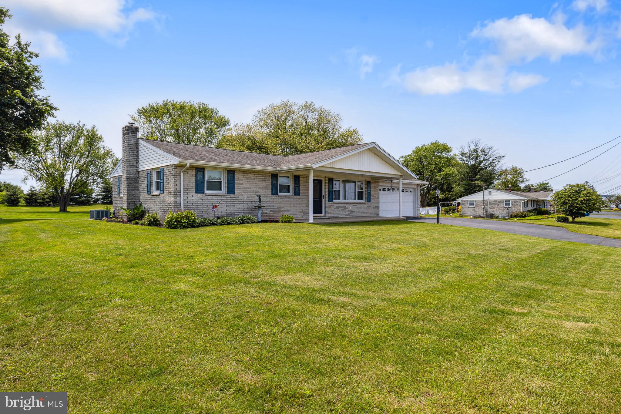 195 Zions View Road Manchester, PA 17345 - Photo 3 of 43 Gallery Image 3