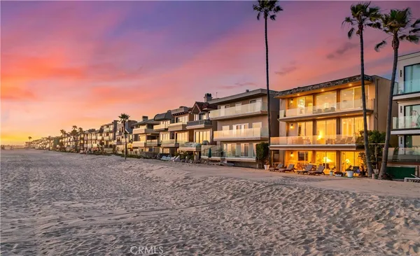 $7,300,000 | 67 Surfside Avenue, Surfside, CA 92649