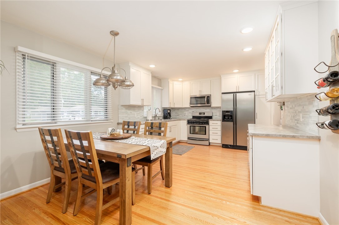 148 Willowen Drive Irondequoit, NY 14609 - Photo 17 of 36