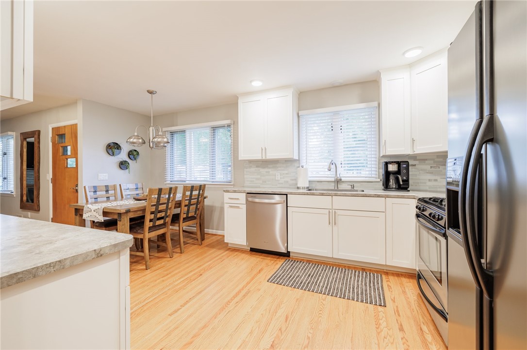 148 Willowen Drive Irondequoit, NY 14609 - Photo 20 of 36