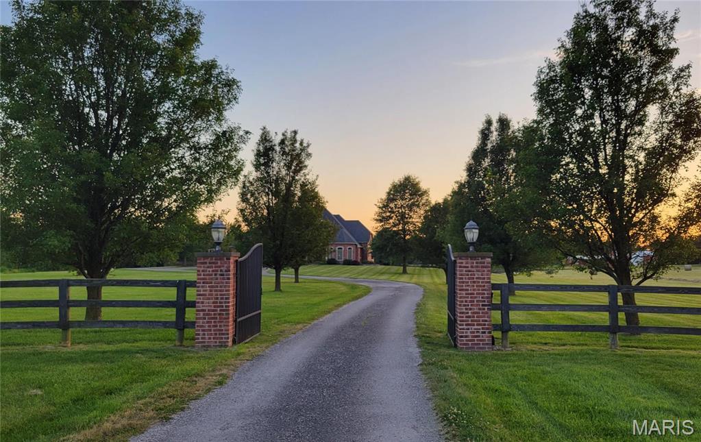 8119 Highway 159 Dorsey, IL 62021 - Photo 3 of 52