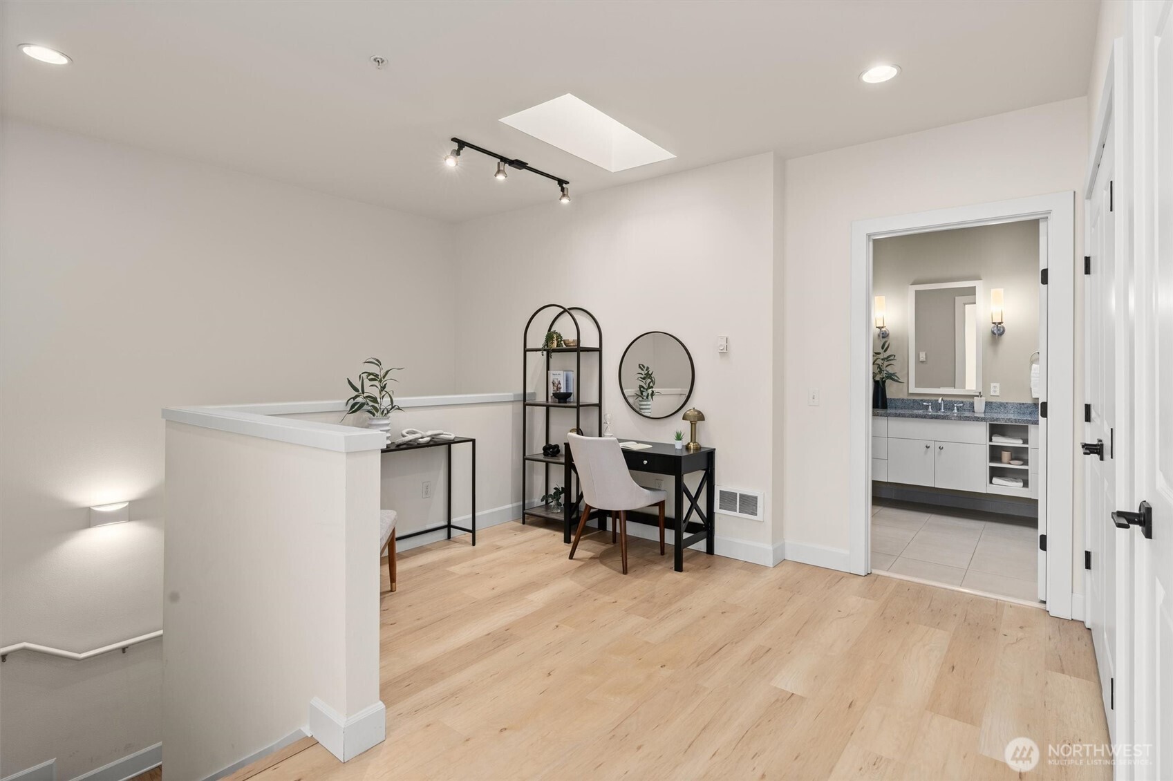 71 Pine Street, Unit 212 Edmonds, WA 98020 - Photo 16 of 40