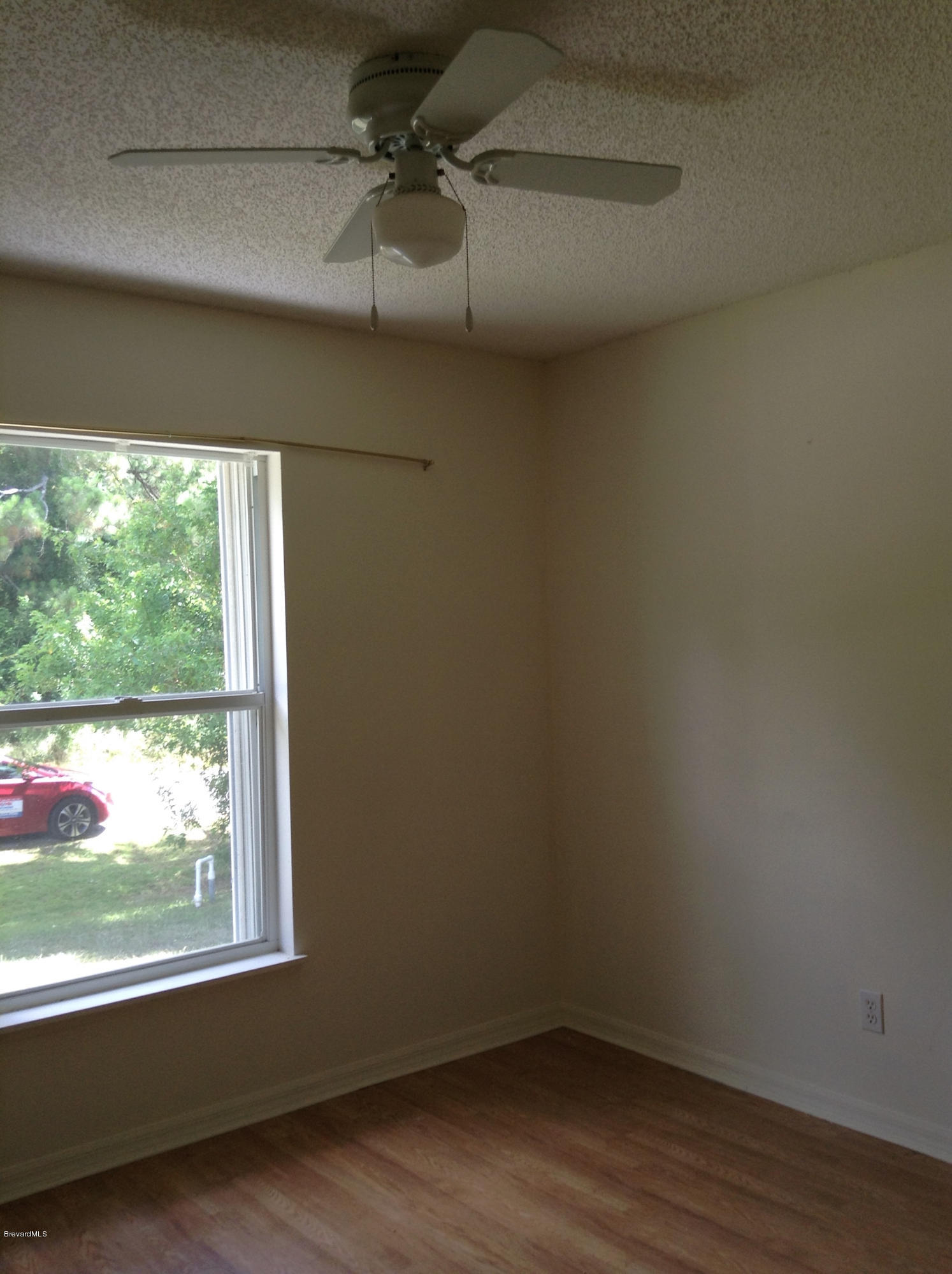 1335 Seabold Road Southwest Palm Bay, FL 32908 - Photo 3 of 21 IMG_4125