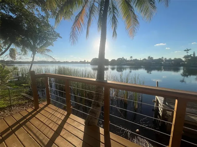 $2,840 | 5507 Southwest 24th Avenue, Fort Lauderdale, FL 33312