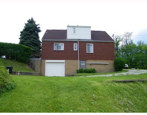 420 Nicholson Road Sewickley, PA 15143 - Photo 13 of 15 Exterior Back.