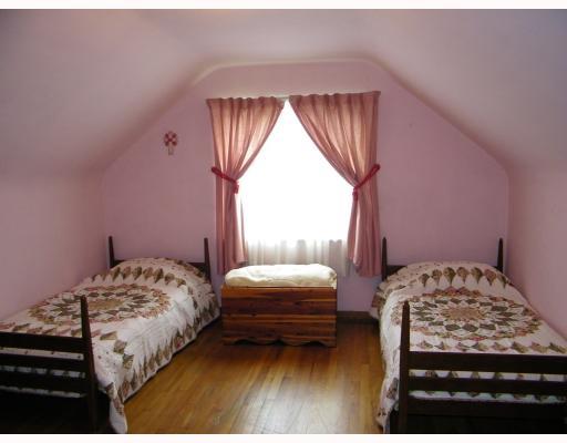 420 Nicholson Road Sewickley, PA 15143 - Photo 8 of 15 Master Bedroom.
