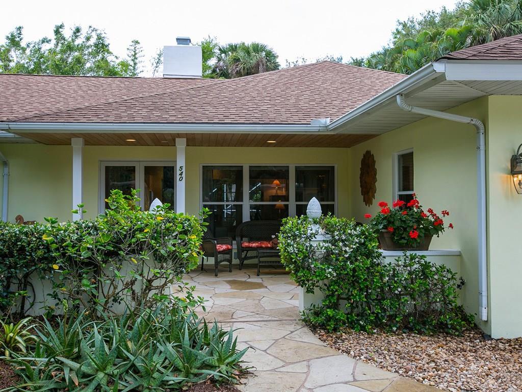 540 Banyan Road Vero Beach, FL 32963 - Photo 2 of 36 Gallery Image 2