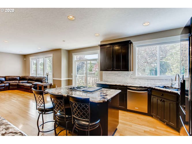3111 Southeast Anderson Road Gresham, OR 97080 - Photo 12 of 29 Gallery Image 12